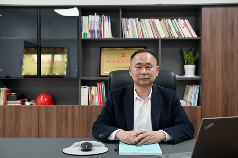 1李伟.jpg